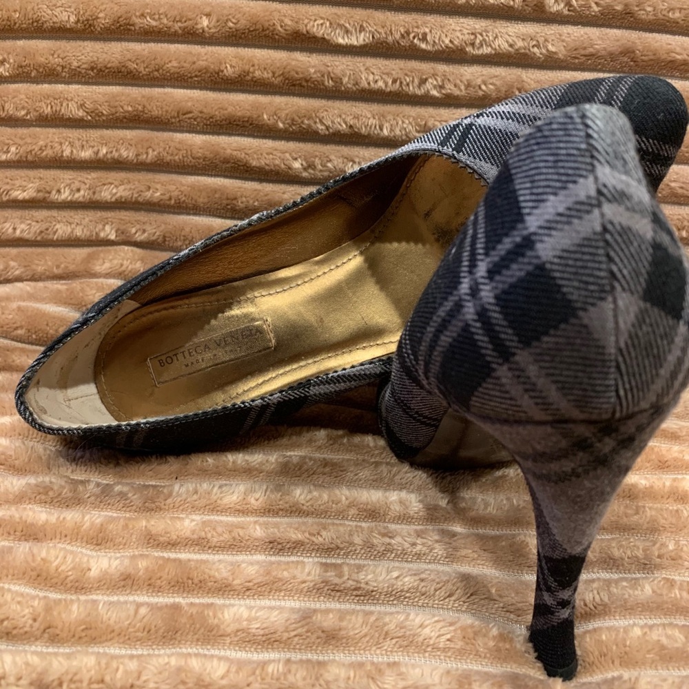 Shoes - Picture 3 of 3